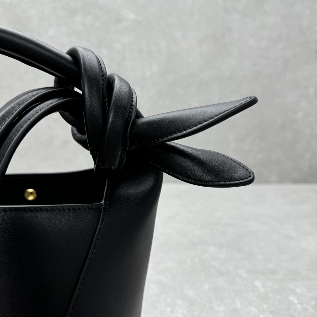 Jacquemus Bucket Bags